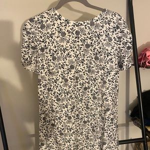 New with tags! Black and white floral LOFT dress with cap sleeves.
